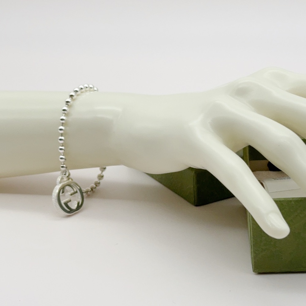 ❌SOLD❌100% Authentic GUCCI 925 Sterling Silver Interlocking G Charm  Bracelet